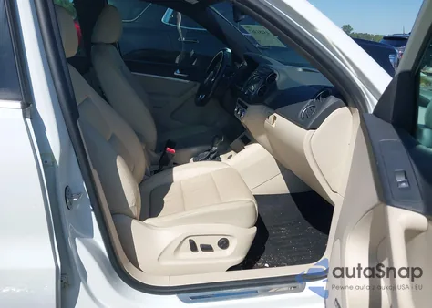 2015 Volkswagen Tiguan R-Line z USA, uszkodzony, nr VIN WVGAV7AX7FW608738